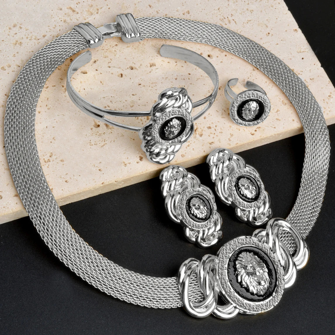 Luxury Dubai Jewelry Set for Women 18k Gold Plated Lion Necklace Bracelet Ring Earrings Bridal Wedding Jewellery Accessories