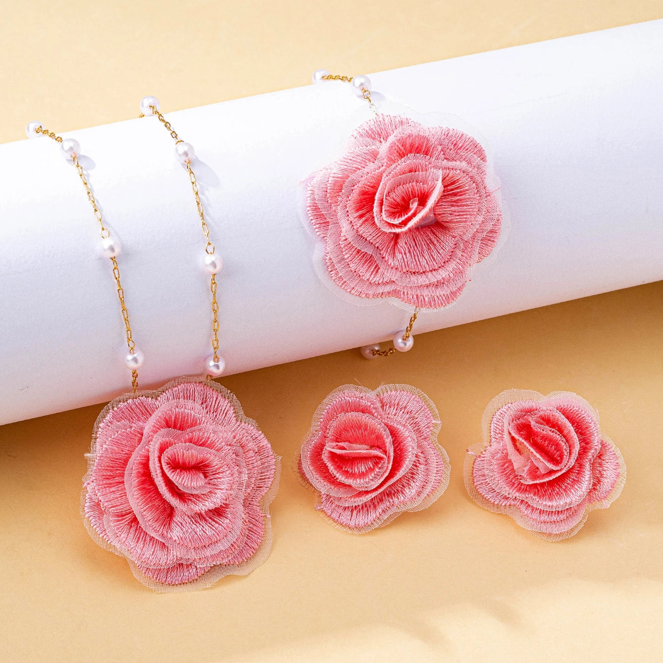 Women Jewelry Set Elegant Fabric Flower Imitation Pearl Necklace Bracelet Stud Earrings Bohemian Jewelry for Daily and Holiday Wear