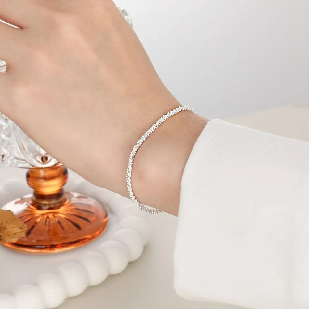 Fashion Elegant Simple Metal Bracelet Silver Geometry Thin Chain Bracelet Hand Jewelry Adjustable Shining Bracelet Gift