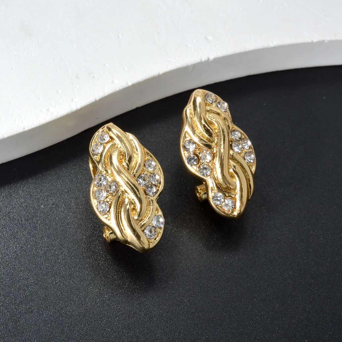 Dubai 18K Gold Plated Jewelry Set Women Luxurious Necklace Earrings Bracelet Ring 4pcs Bride Wedding Party Jewelry Set Gift