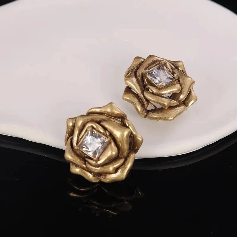Trendy Jewelry Elegant Temperament Metal Flower Earrings For Women Female Gifts Delicate Design Ear Accessories Hot Selling