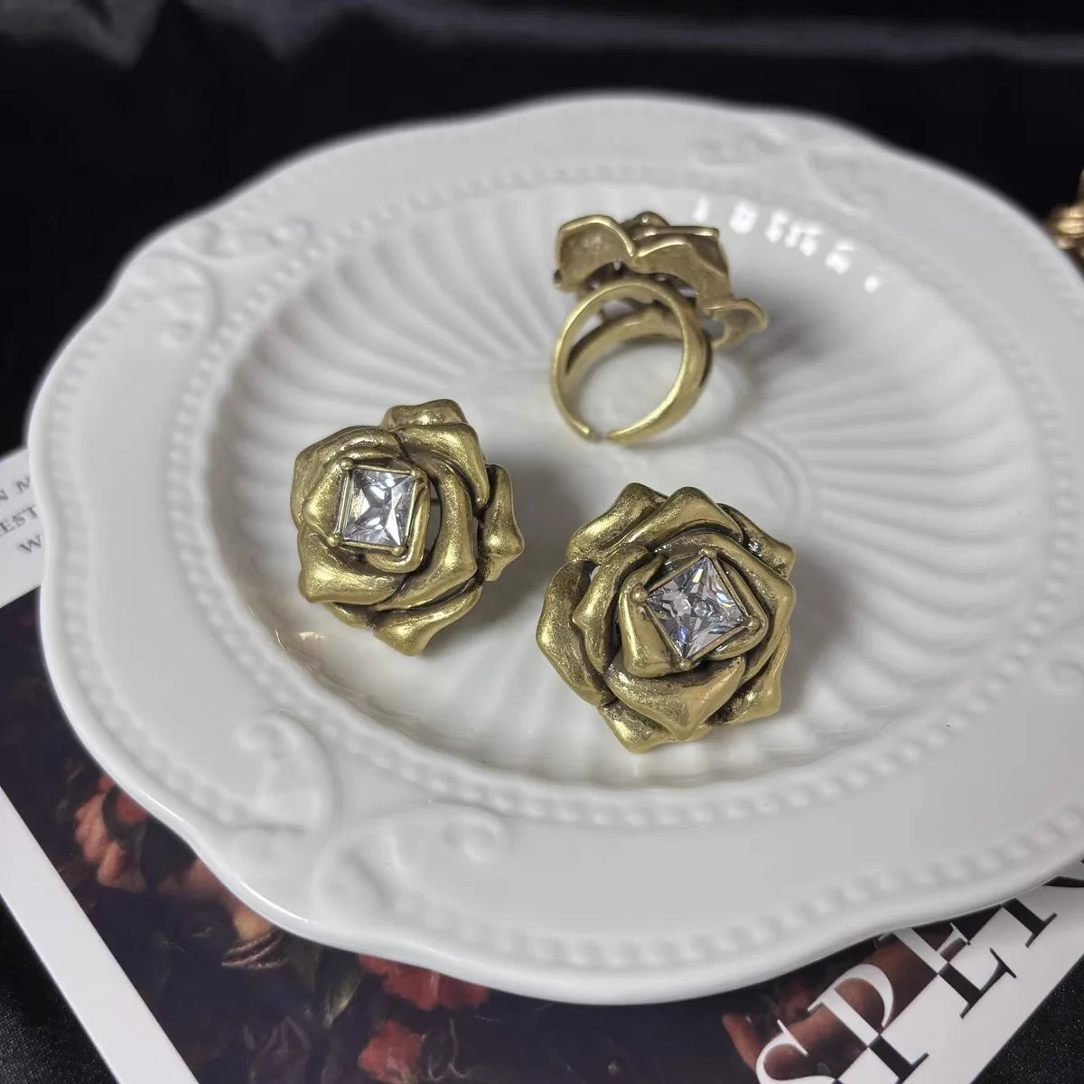 Trendy Jewelry Elegant Temperament Metal Flower Earrings For Women Female Gifts Delicate Design Ear Accessories Hot Selling