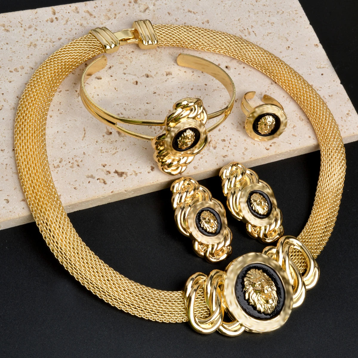 Luxury Dubai Jewelry Set for Women 18k Gold Plated Lion Necklace Bracelet Ring Earrings Bridal Wedding Jewellery Accessories
