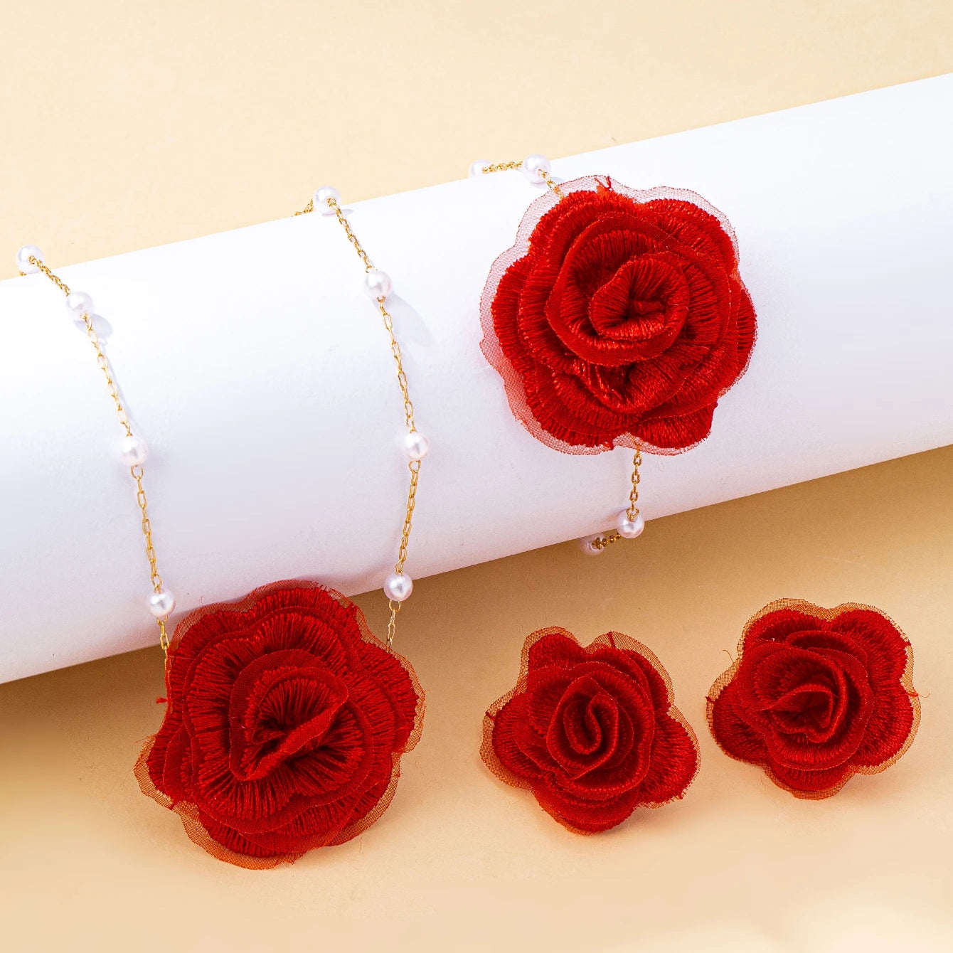 Women Jewelry Set Elegant Fabric Flower Imitation Pearl Necklace Bracelet Stud Earrings Bohemian Jewelry for Daily and Holiday Wear