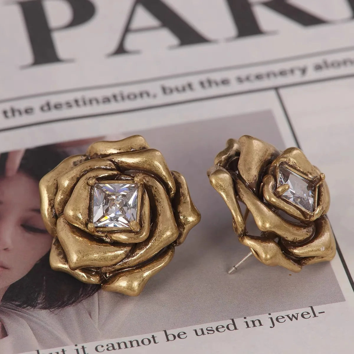 Trendy Jewelry Elegant Temperament Metal Flower Earrings For Women Female Gifts Delicate Design Ear Accessories Hot Selling