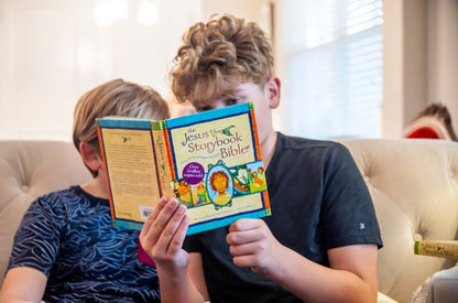 The Jesus Storybook Bible: Every Story Whispers His Name