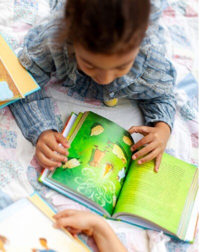 The Jesus Storybook Bible: Every Story Whispers His Name