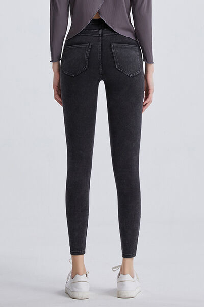 High Waist Cropped Jeans