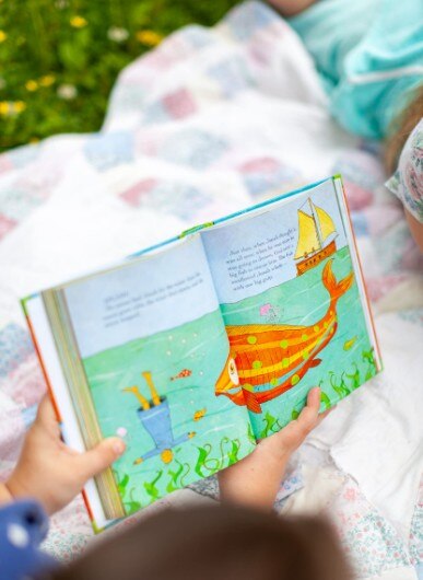 The Jesus Storybook Bible: Every Story Whispers His Name